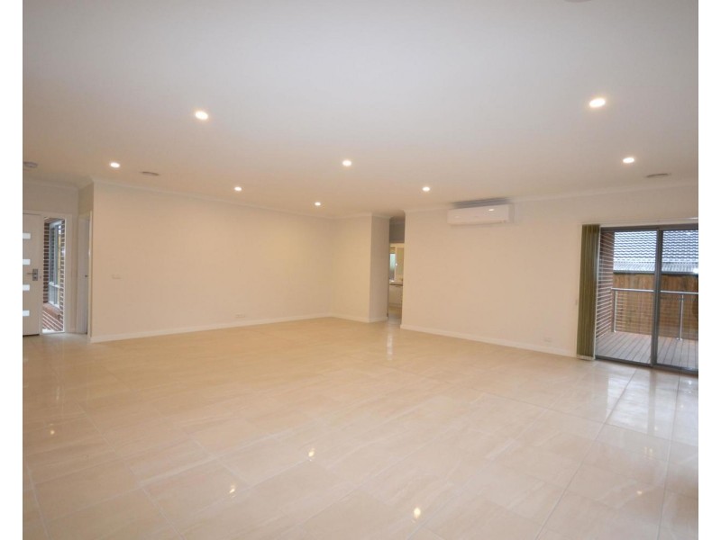 3/11 Saxon Drive, Mooroolbark VIC 3138