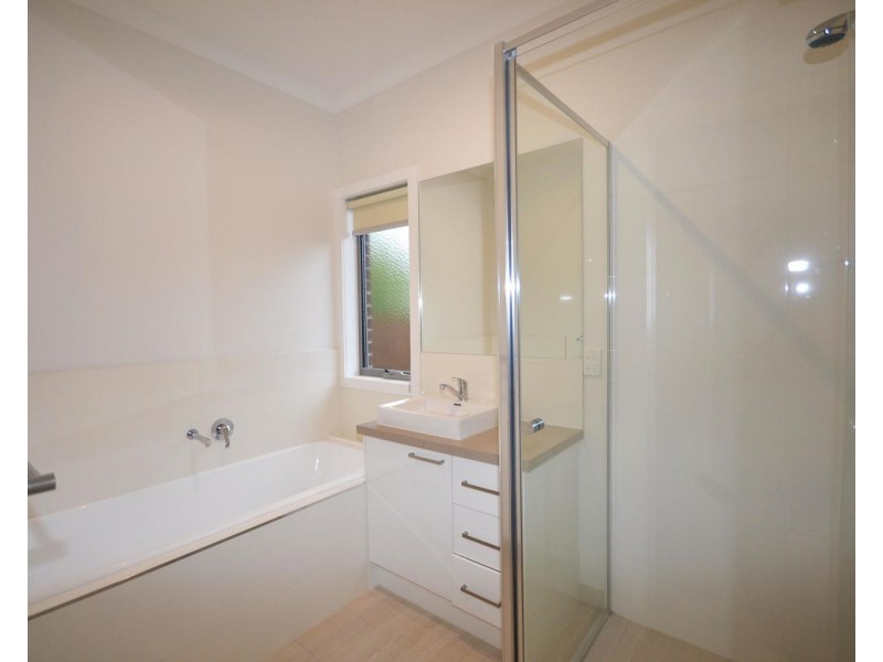 3/11 Saxon Drive, Mooroolbark VIC 3138