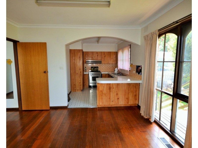 20 Autumn Grove, Mooroolbark VIC 3138