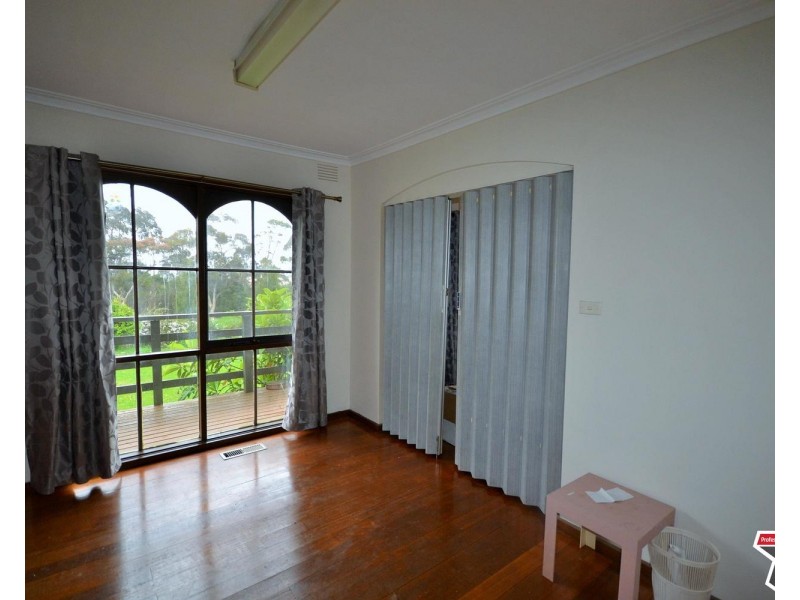 20 Autumn Grove, Mooroolbark VIC 3138