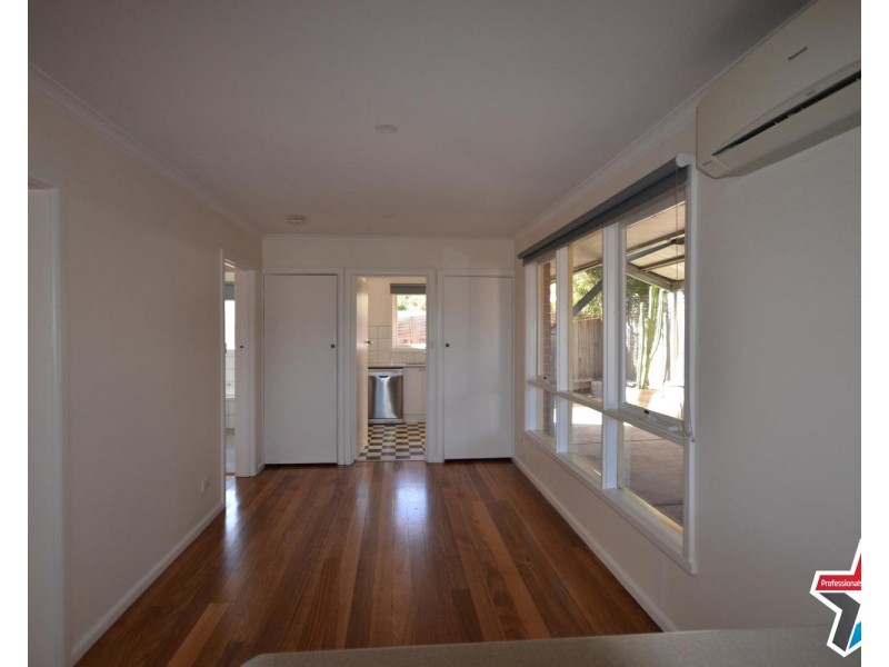 1/14 Sheldon Avenue, Mooroolbark VIC 3138