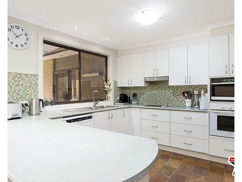 74 Winyard Drive, Mooroolbark VIC 3138