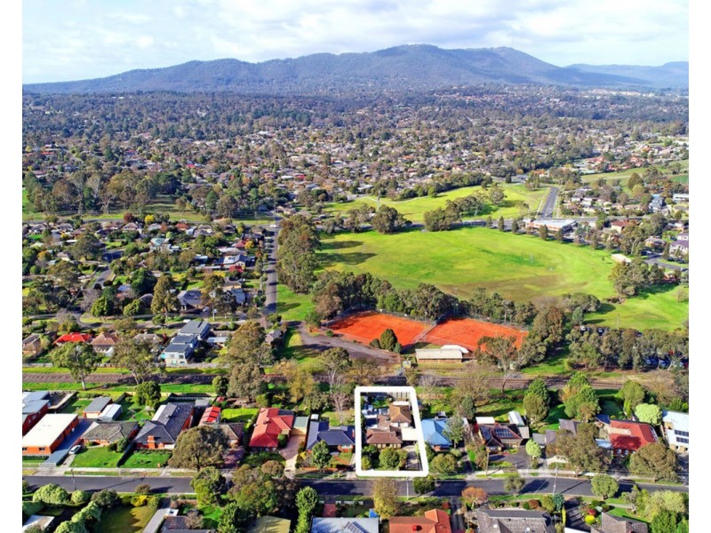 74 Winyard Drive, Mooroolbark VIC 3138