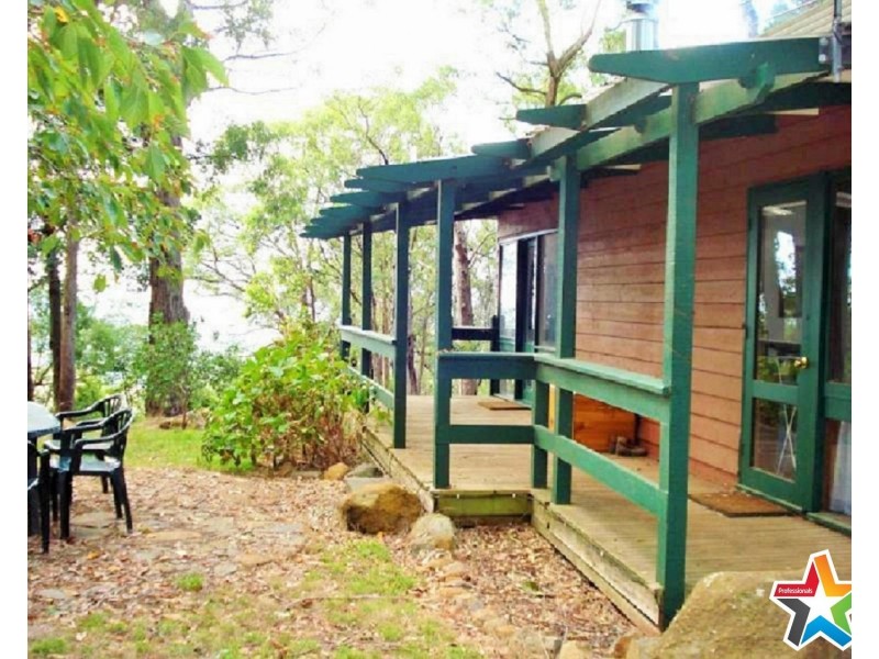 7 Scenic Crescent, Kalorama VIC 3766