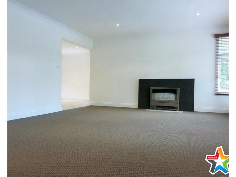 29 Ainslie Park Avenue, Croydon VIC 3136