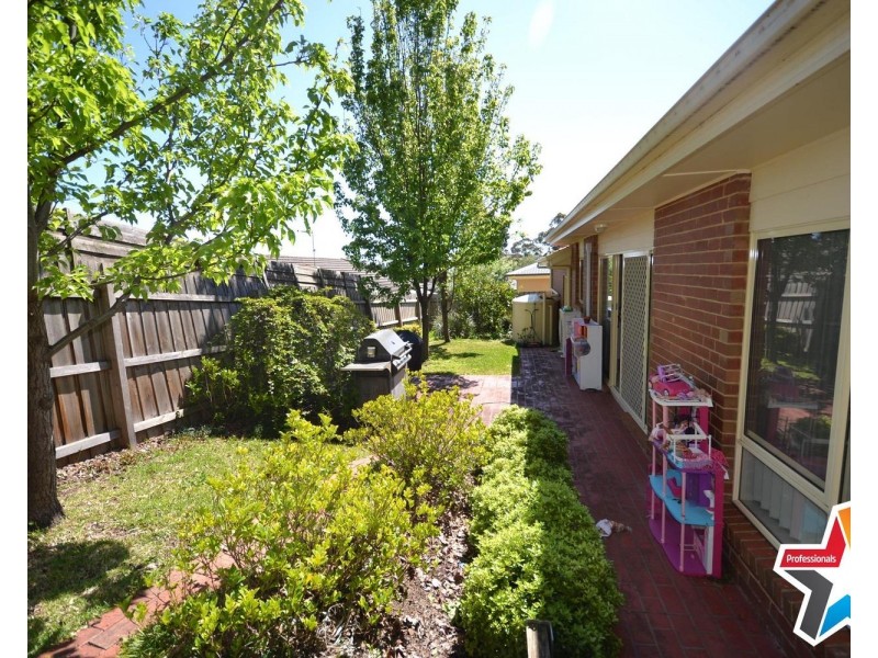 2/53 Mangans Road, Lilydale VIC 3140