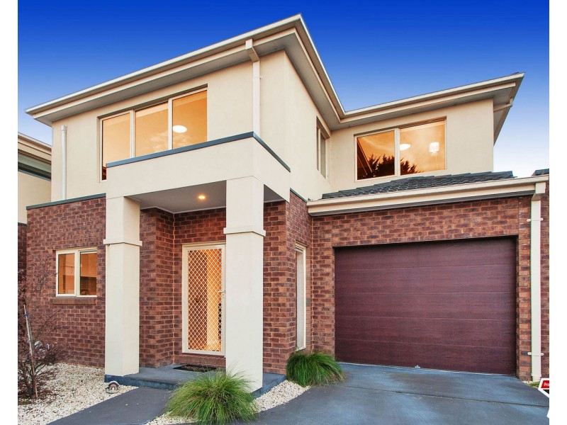 2/17 Morelle Court, Mooroolbark VIC 3138