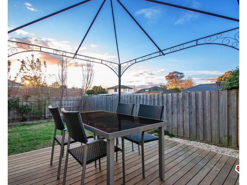 2/17 Morelle Court, Mooroolbark VIC 3138