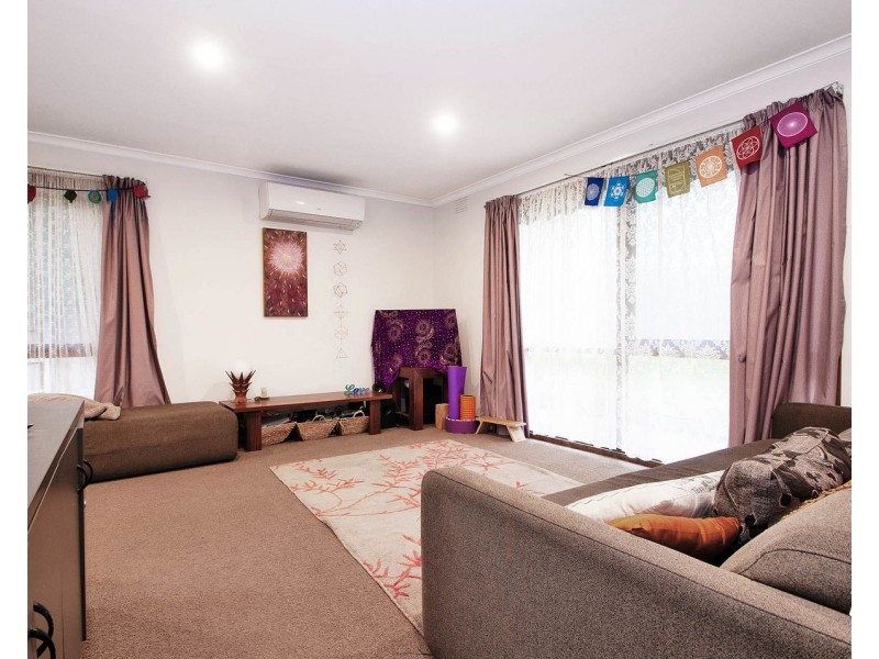 57 Kent Avenue, Croydon VIC 3136