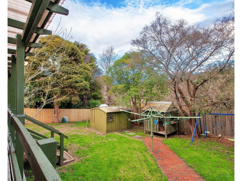 57 Kent Avenue, Croydon VIC 3136