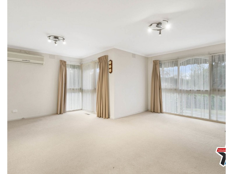 20 Parkvalley Drive, Chirnside Park VIC 3116