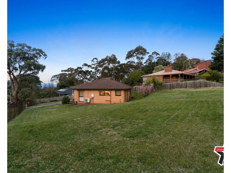 20 Parkvalley Drive, Chirnside Park VIC 3116