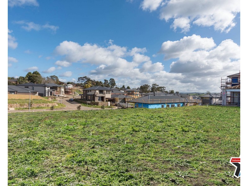 5 Outlook Drive, Chirnside Park VIC 3116