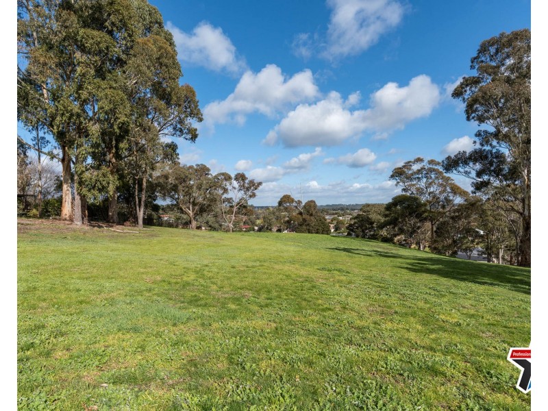 5 Outlook Drive, Chirnside Park VIC 3116