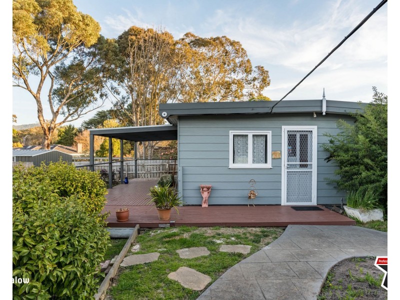 84 Taylor Road, Mooroolbark VIC 3138