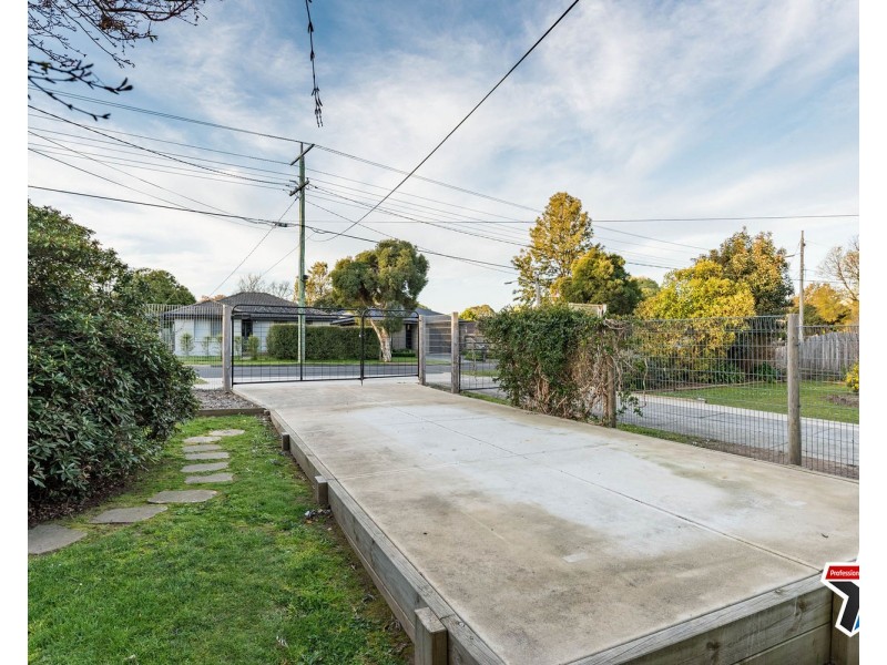 84 Taylor Road, Mooroolbark VIC 3138