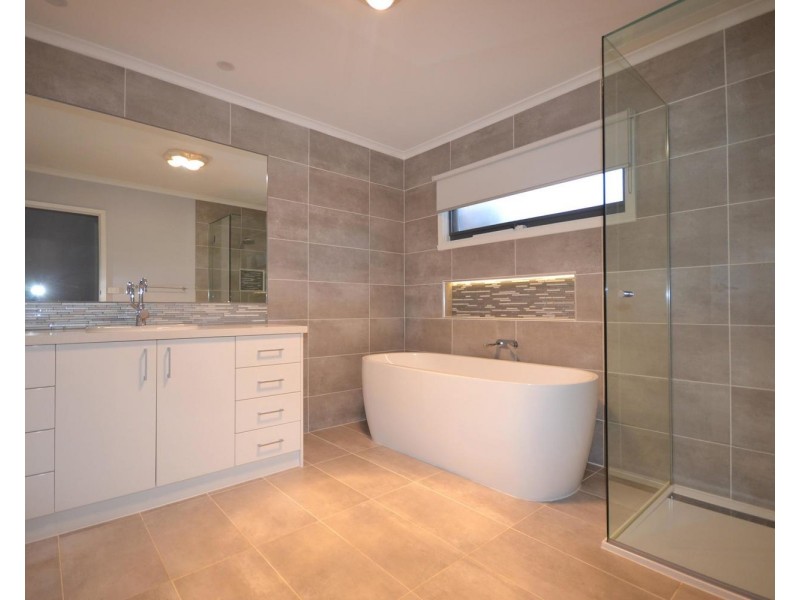 10 Coachmans Court, Chirnside Park VIC 3116