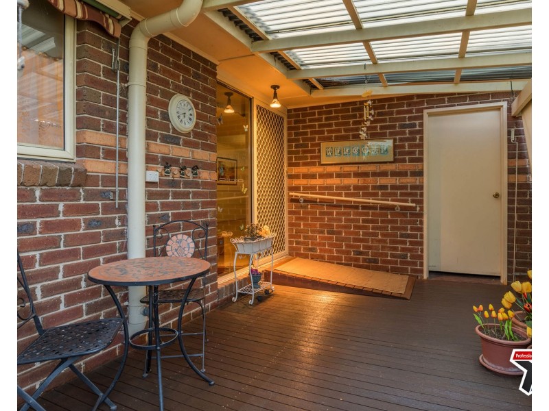 4 Chaucer Street, Mooroolbark VIC 3138