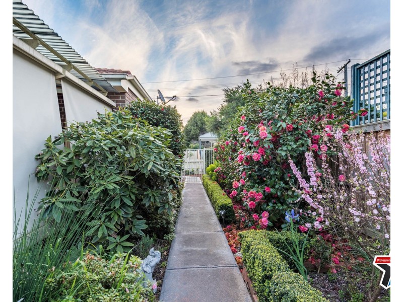 4 Chaucer Street, Mooroolbark VIC 3138