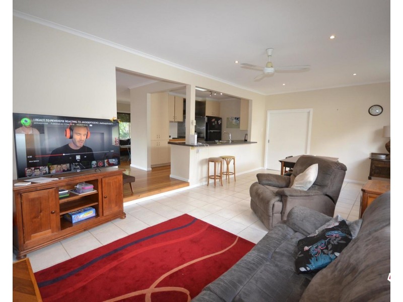 17 Monomeith Street, Mooroolbark VIC 3138