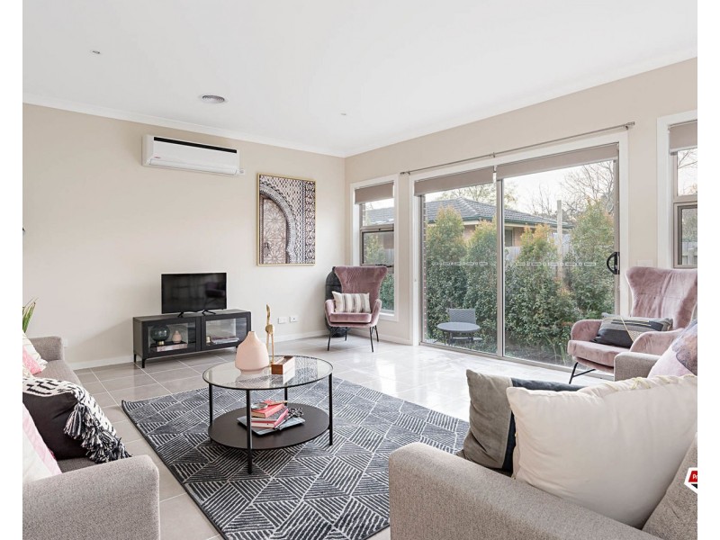 2/7 Wordsworth Street, Mooroolbark VIC 3138