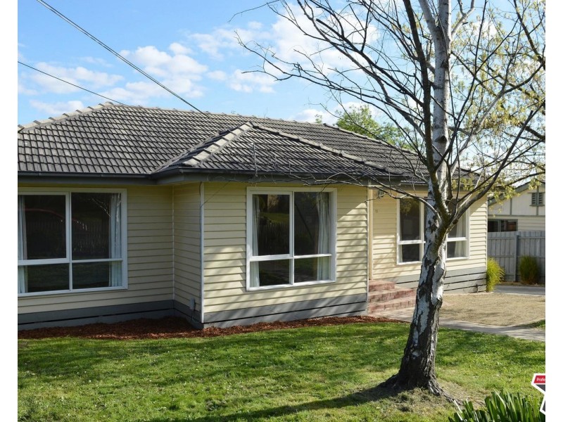 15 Kalimna Street, Mooroolbark VIC 3138