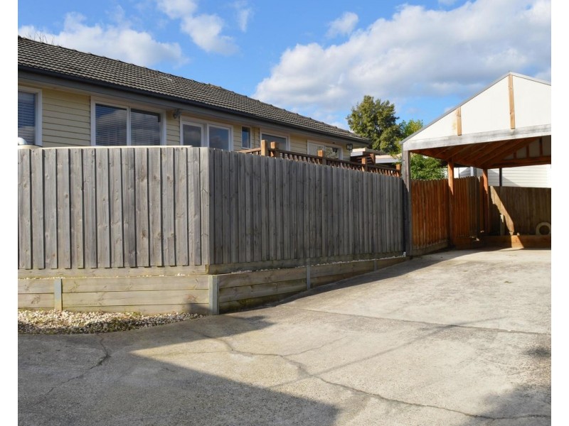 15 Kalimna Street, Mooroolbark VIC 3138