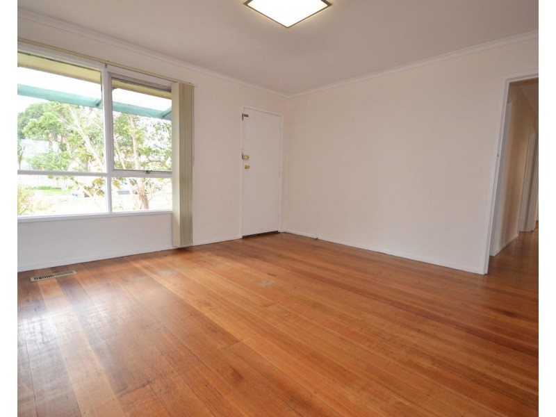 21 Neville Street, Mooroolbark VIC 3138