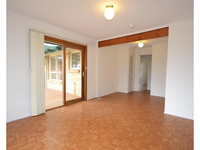 21 Neville Street, Mooroolbark VIC 3138