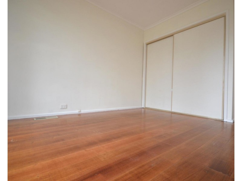 21 Neville Street, Mooroolbark VIC 3138