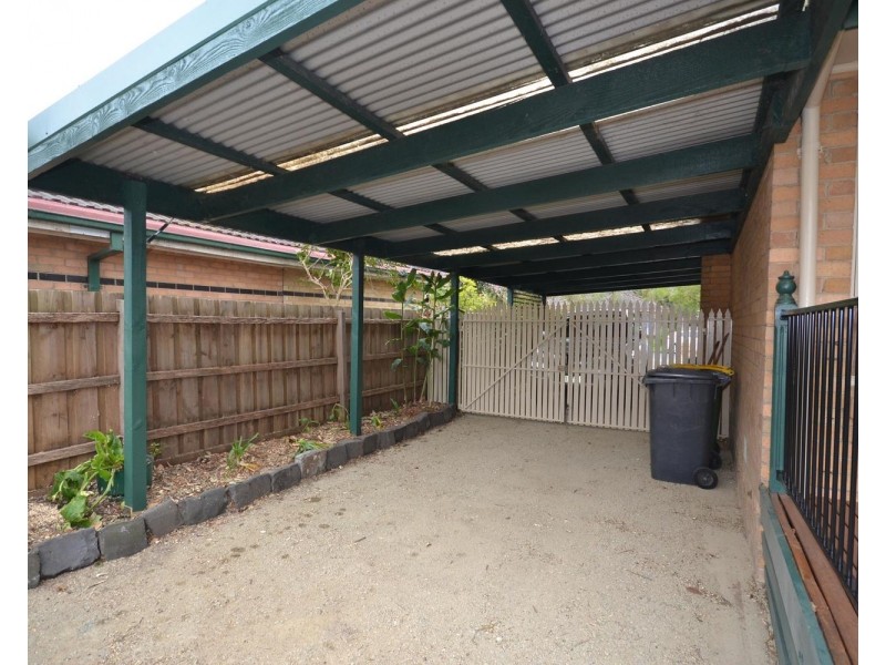 21 Neville Street, Mooroolbark VIC 3138