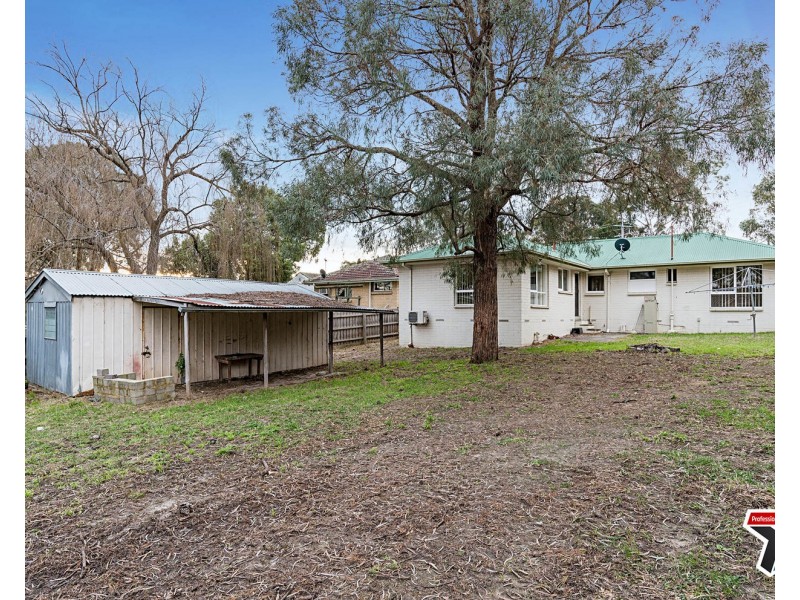 30 Cambridge Road, Mooroolbark VIC 3138