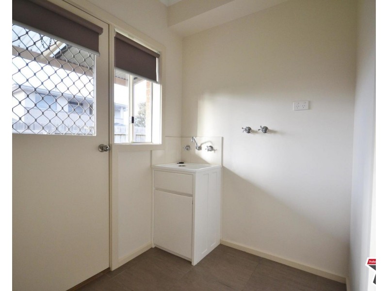 5/15-17 Manchester Road, Mooroolbark VIC 3138