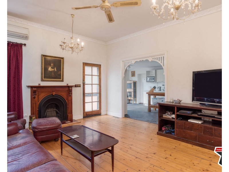 2 Irvine Street, Mount Evelyn VIC 3796