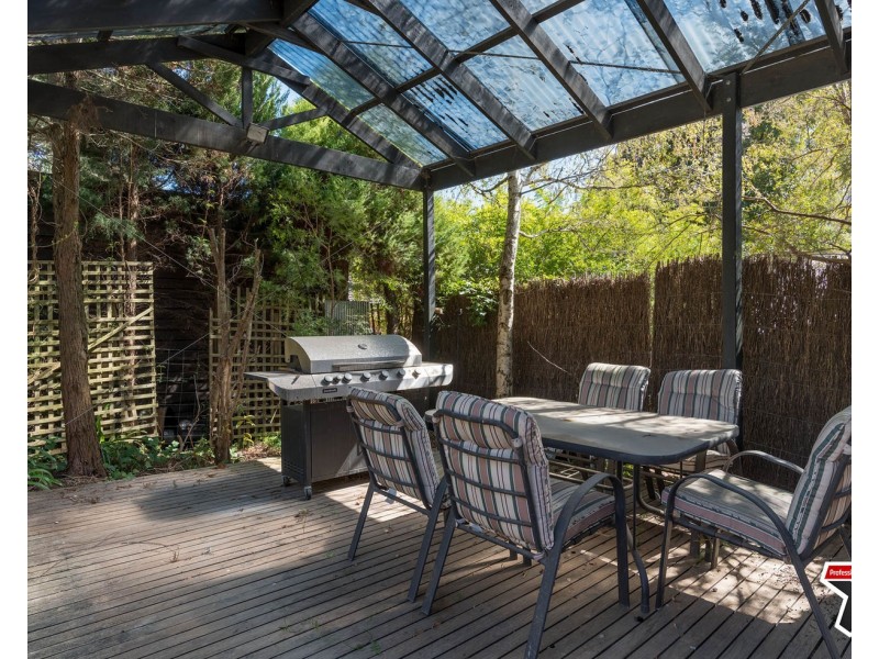 2 Irvine Street, Mount Evelyn VIC 3796