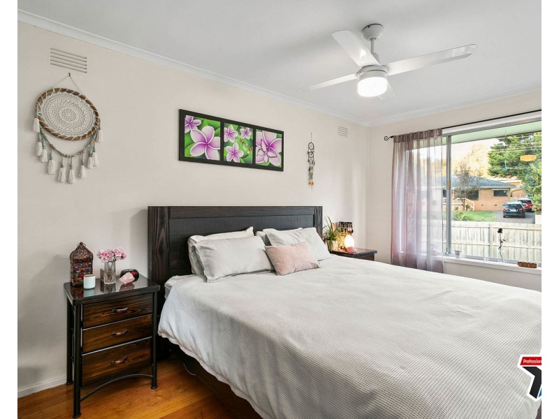 44 Croydondale Drive, Mooroolbark VIC 3138