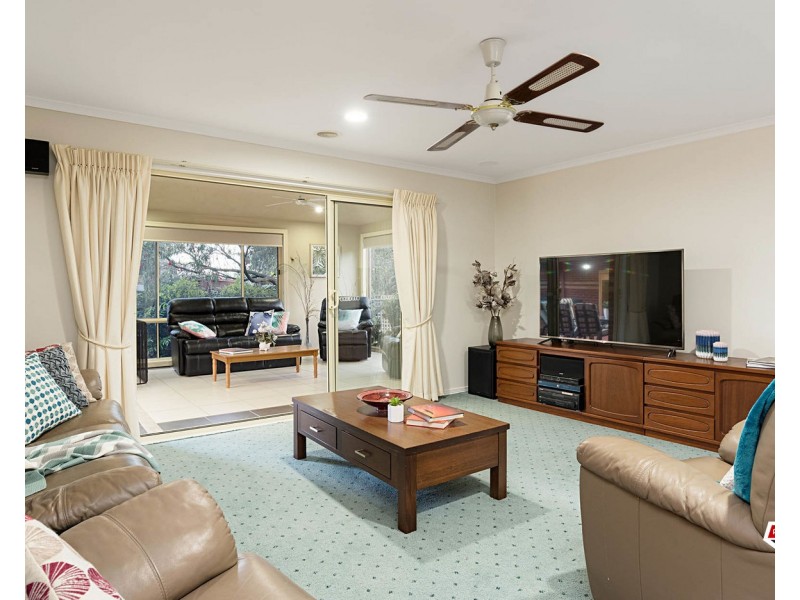 14 Maralee Drive, Mooroolbark VIC 3138