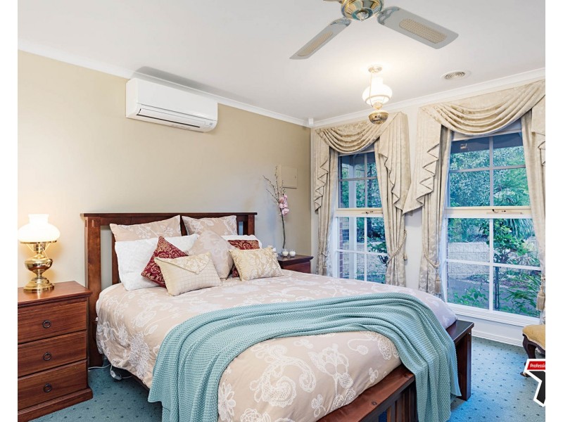14 Maralee Drive, Mooroolbark VIC 3138