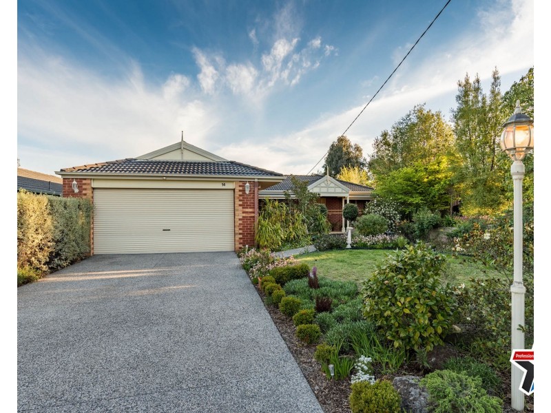 14 Maralee Drive, Mooroolbark VIC 3138
