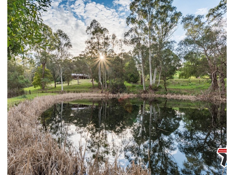 16 Carters Lane, Seville VIC 3139