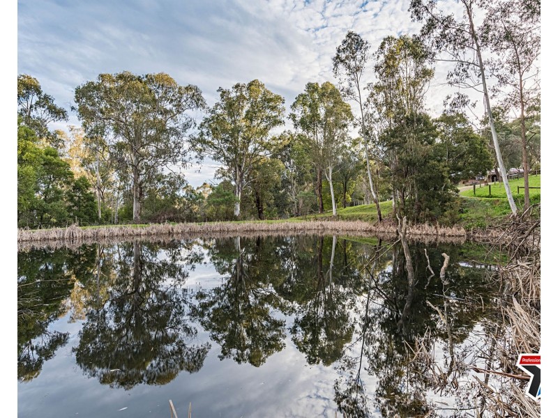 16 Carters Lane, Seville VIC 3139