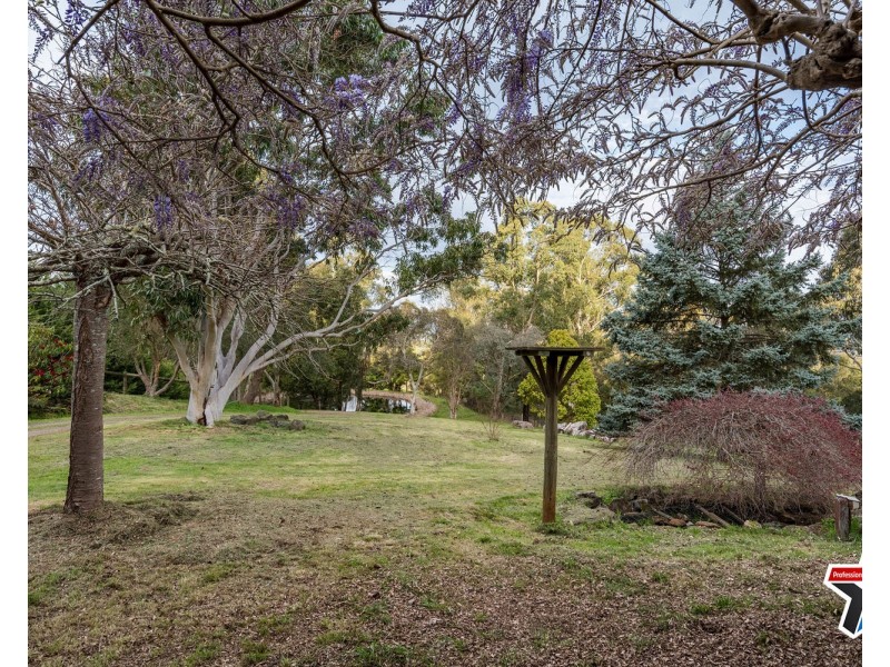 16 Carters Lane, Seville VIC 3139