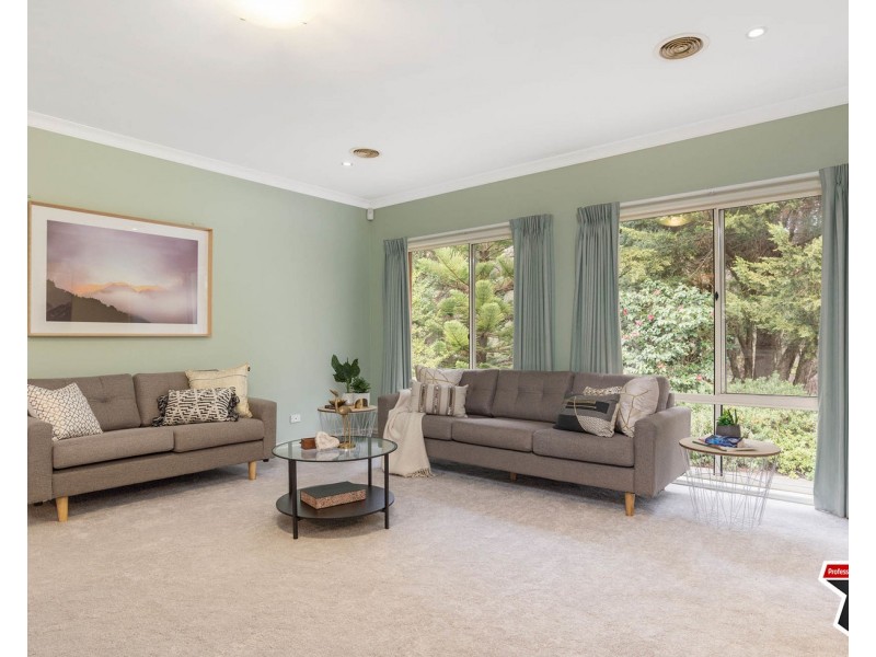 45-49 Moore Avenue, Montrose VIC 3765