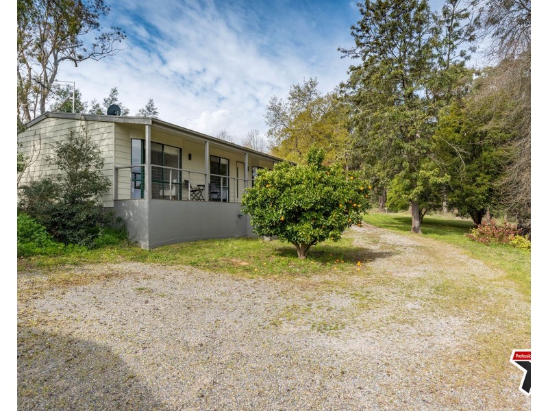 45-49 Moore Avenue, Montrose VIC 3765