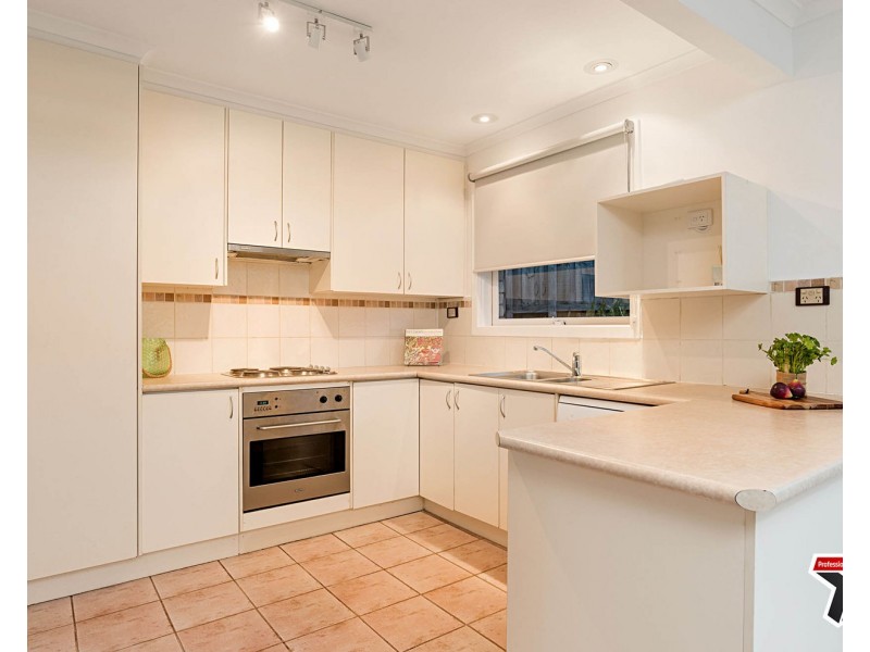 7 Iris Court, Mooroolbark VIC 3138