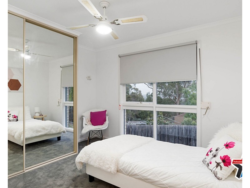 7 Iris Court, Mooroolbark VIC 3138