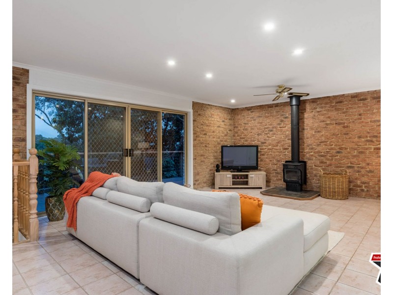 7 Iris Court, Mooroolbark VIC 3138