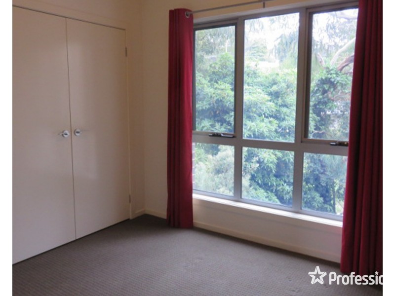 22/8-10 Mount View Parade, Mooroolbark VIC 3138