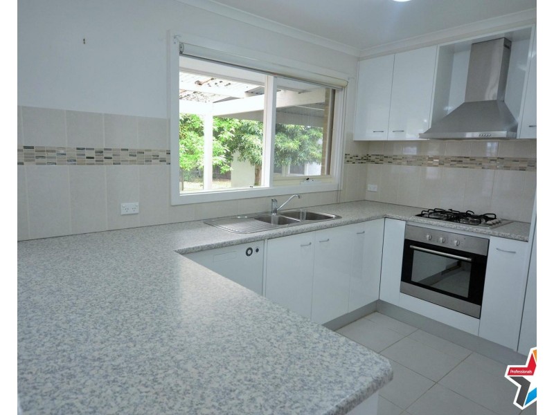 19 Lade Avenue, Kilsyth VIC 3137