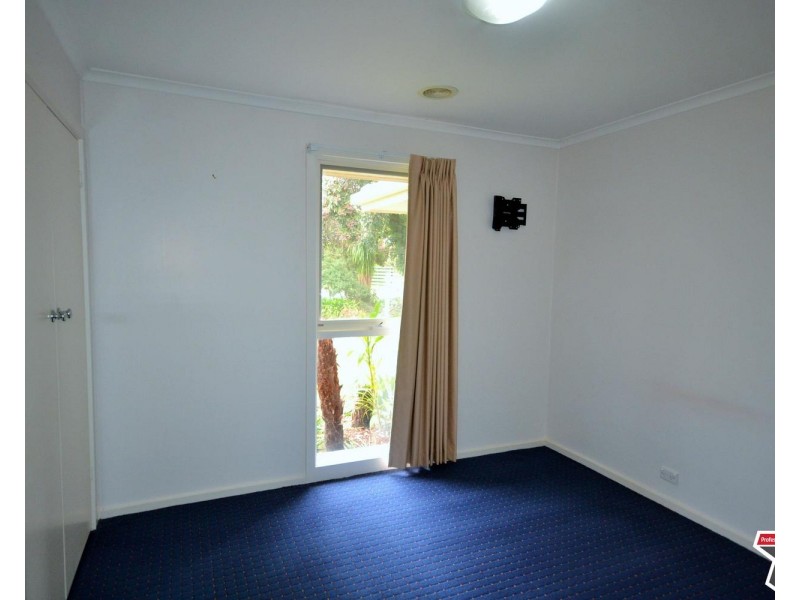 19 Lade Avenue, Kilsyth VIC 3137